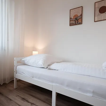 Boardinghouse In